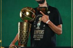 开云体育入口 -圣安东尼奥马刺迎NBA季后赛关键赛，窗口期门线救险，更衣室稳定，数据趋势出现新变化的简单介绍